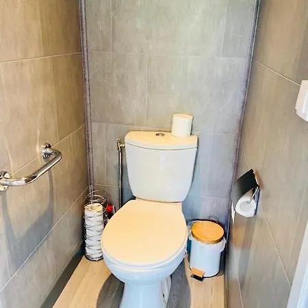 Atypique Au Calme Avec Emplacement Ideal
